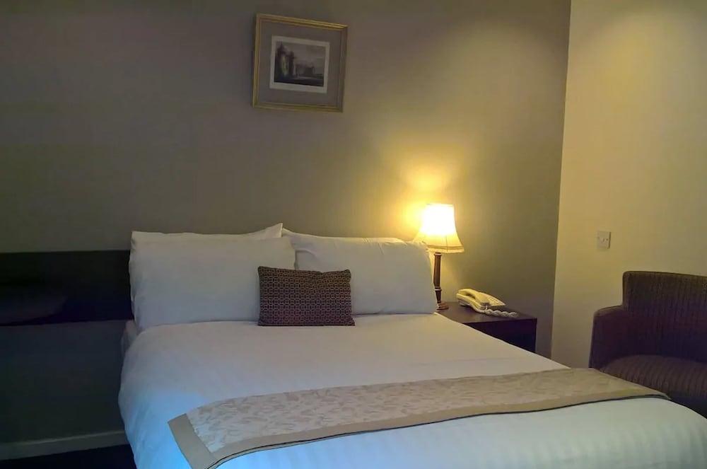 Highlander Hotel 'A Bespoke Hotel' Newtonmore Kültér fotó