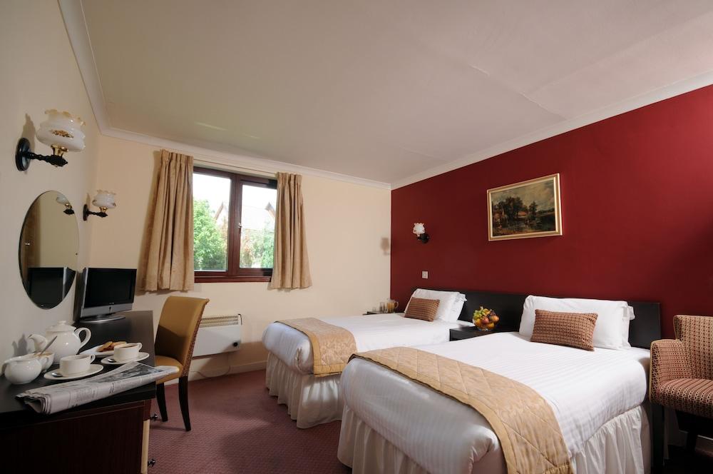Highlander Hotel 'A Bespoke Hotel' Newtonmore Kültér fotó