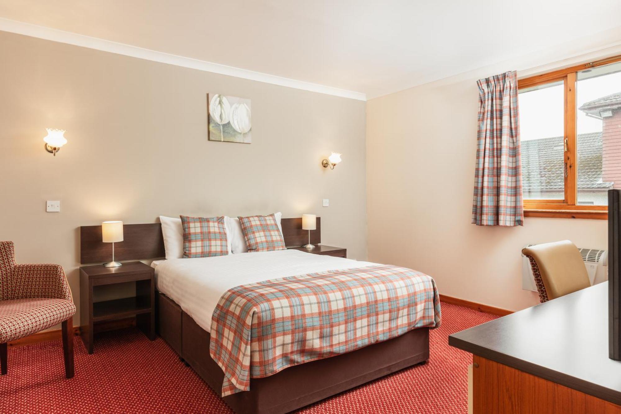 Highlander Hotel 'A Bespoke Hotel' Newtonmore Kültér fotó
