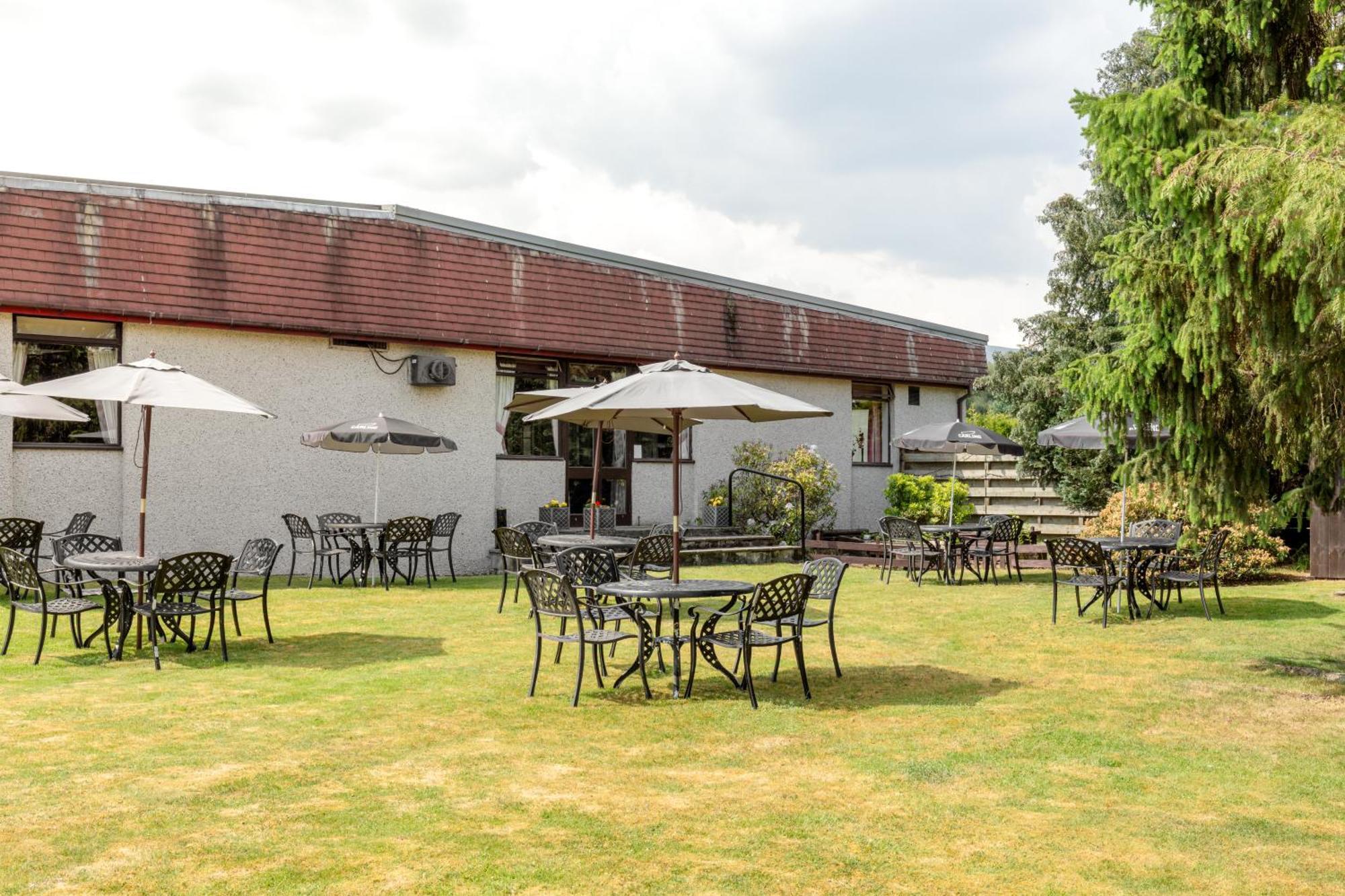 Highlander Hotel 'A Bespoke Hotel' Newtonmore Kültér fotó