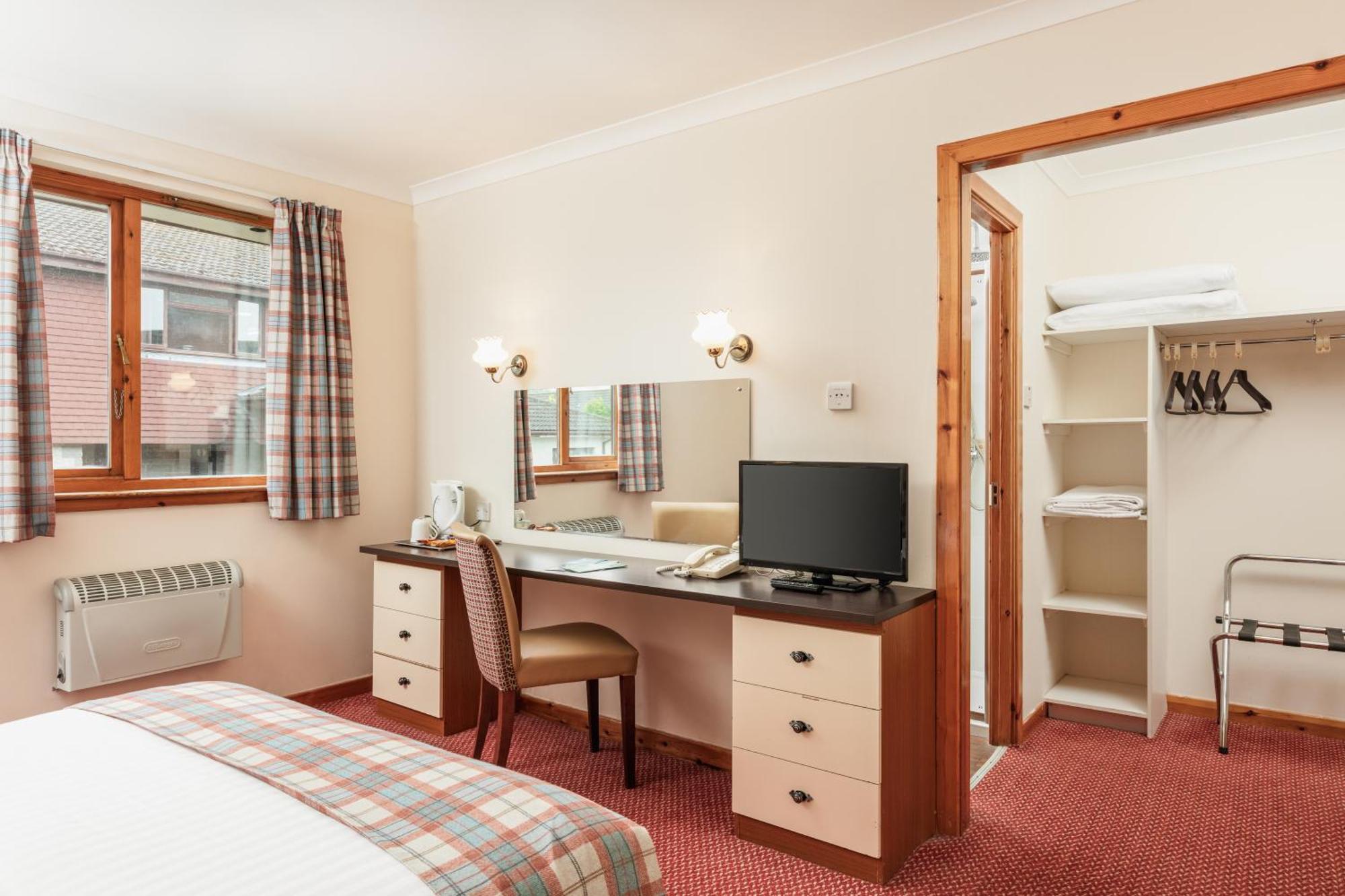 Highlander Hotel 'A Bespoke Hotel' Newtonmore Kültér fotó