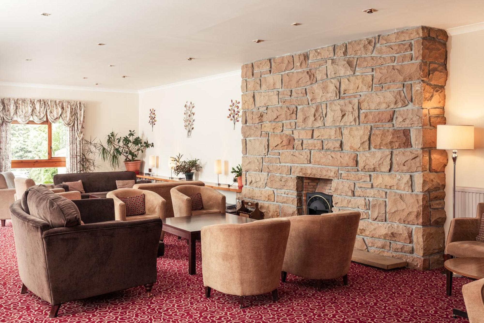 Highlander Hotel 'A Bespoke Hotel' Newtonmore Kültér fotó
